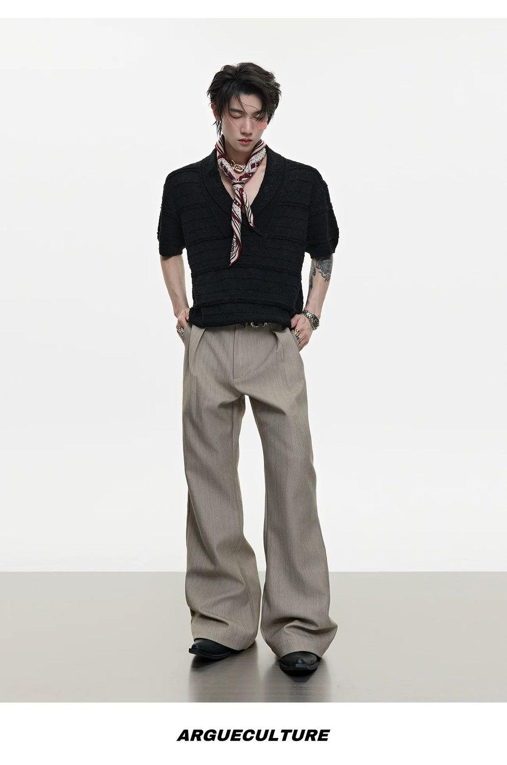 desc::v-neck-knit-streetwear-tee-luxury-embroidery-summer-sweater-detail-img-13