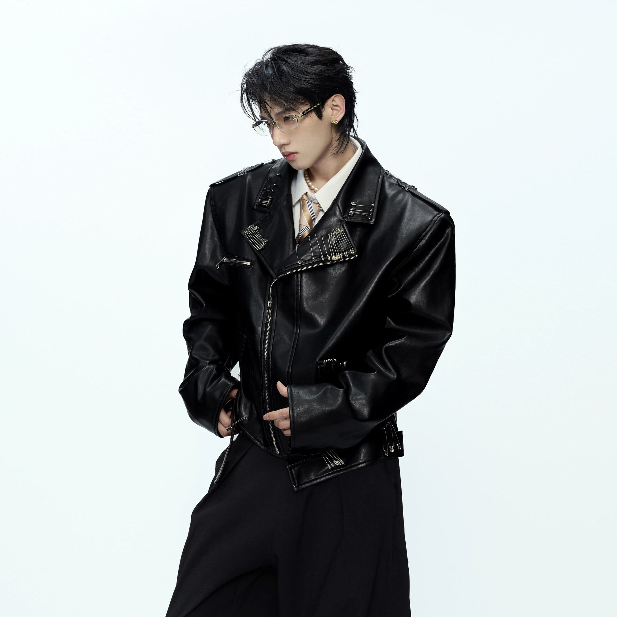 Vintage geisha graphic print on the back of a black leather jacket