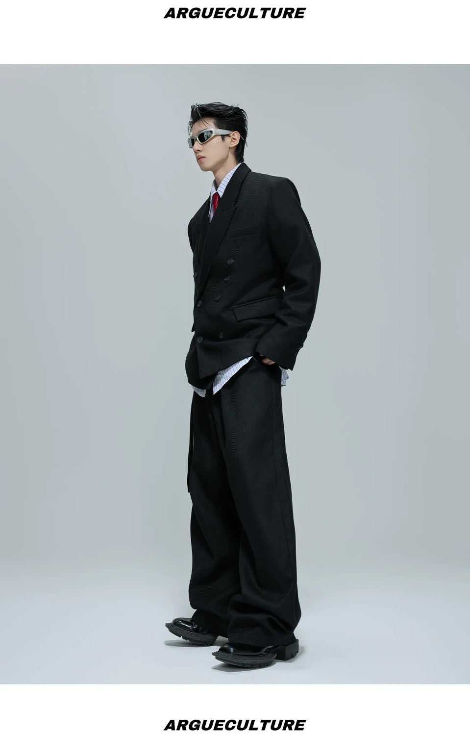 desc::waffle-texture-pearl-accent-oversized-blazer-set-detail-img-10